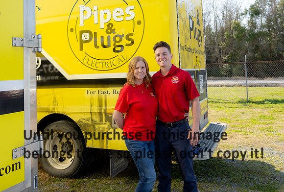 pipes-plugs_kellysheadshots.com_02-12-26-0131