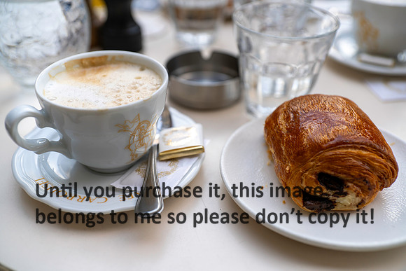 coffee-latte_croissant_paris_morvant_france_2026_kellysheadshots.com-01132