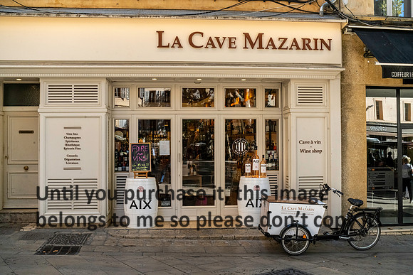 la-cave-mazarin-wine-shop_france_2026_kellysheadshots.com_lg-01931