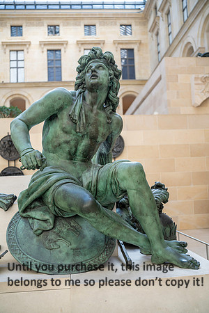 louve_sculpture_morvant_paris_france_2026_kellysheadshots.com-01200