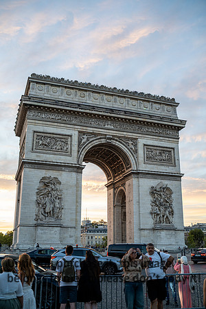 paris-arc-de-triumph-morvant_france_2026_kellysheadshots.com-01004
