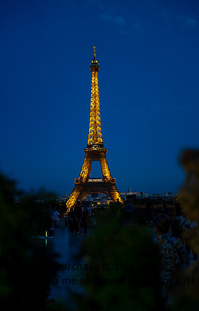 morvant_eiffel-tower_france_2026_kellysheadshots.com-01053