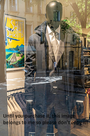 reflection-window-display_france_2026_kellysheadshots.com_lg-01892