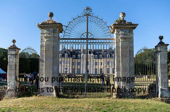 chateau-de-purnon_gate_france_2026_kellysheadshots.com-01498