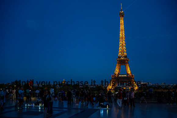 morvant_eiffel-tower_france_2026_kellysheadshots.com-01056