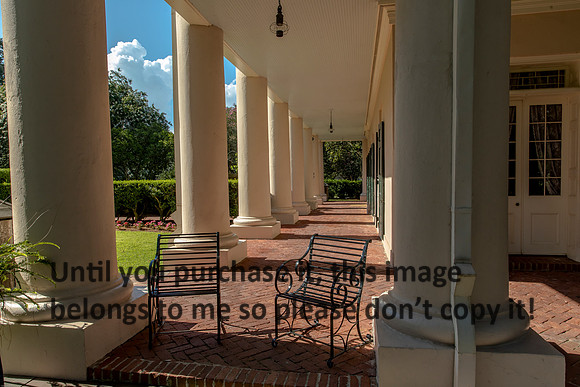 oak-alley_columns_porch_07-08-17_kelly-morvant-photography-7915